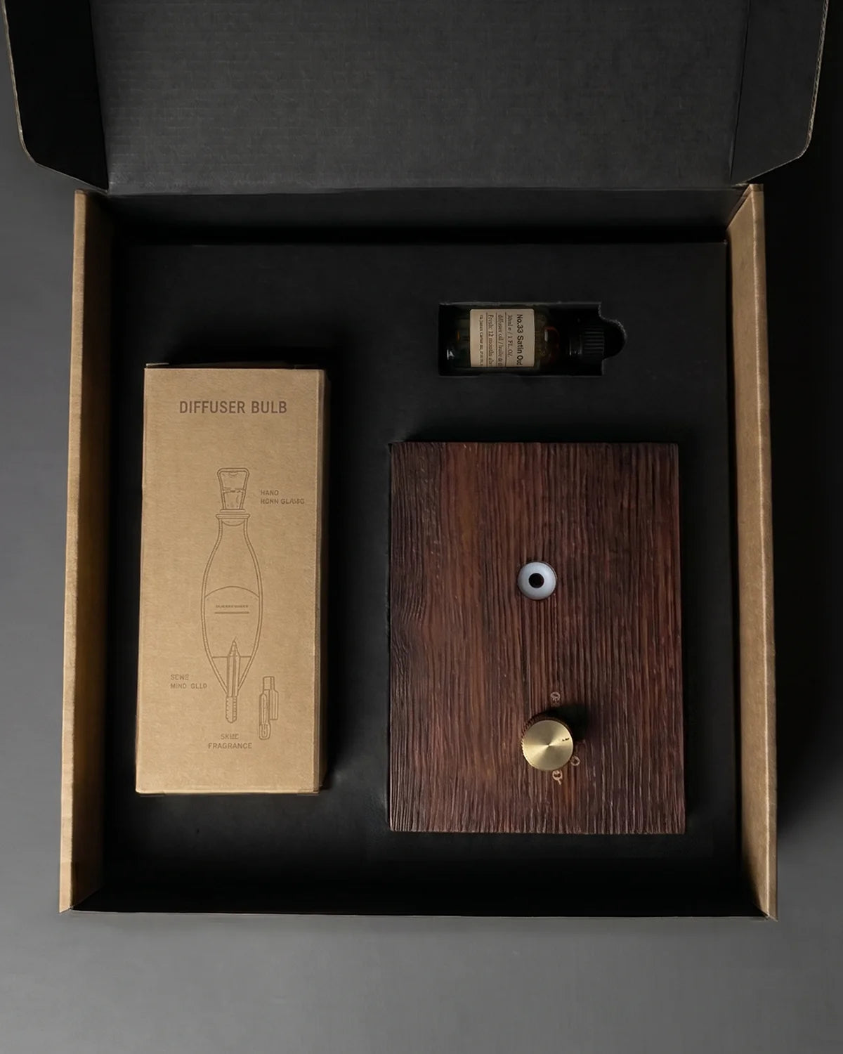 "A top-down overhead shot of the chavanc-aroma gift set in its open packaging. 